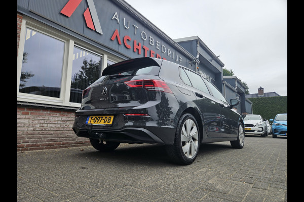 Volkswagen Golf 1.0 TSI Life Business Lesauto! Trekhaak! Nette Staat! Carplay! Navigatie! LED!