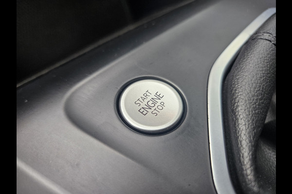 Volkswagen Golf 1.0 TSI Life Business Lesauto! Trekhaak! Nette Staat! Carplay! Navigatie! LED!