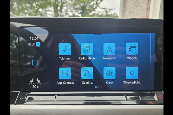 Volkswagen Golf 1.0 TSI Life Business Lesauto! Trekhaak! Nette Staat! Carplay! Navigatie! LED!