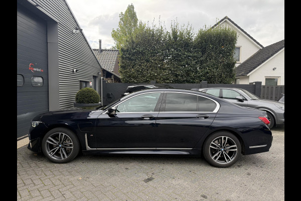 BMW 7 Serie 745e High Executive M-Sport | Panoramadak | 360* Camera | Massage | Stoelventilatie/Verwarming |