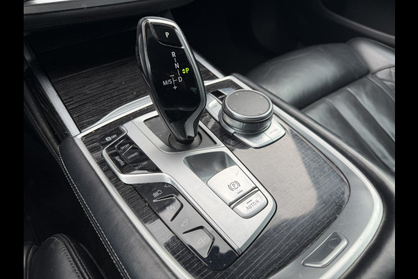 BMW 7 Serie 745e High Executive M-Sport | Panoramadak | 360* Camera | Massage | Stoelventilatie/Verwarming |