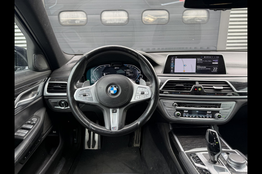 BMW 7 Serie 745e High Executive M-Sport | Panoramadak | 360* Camera | Massage | Stoelventilatie/Verwarming |