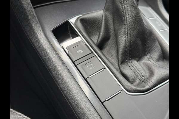Volkswagen Tiguan Allspace 1.5 TSI Life Business 7p. | Massagestoel | Trekhaak | Camera | Stoel/Stuurverwarming | Carplay | Adaptive cruise