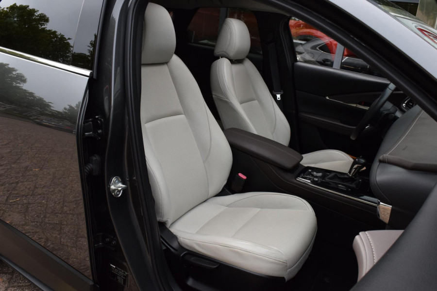 Mazda CX-30 2.0 e-SkyActiv-X M Hybrid Luxury