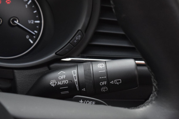 Mazda CX-30 2.0 e-SkyActiv-X M Hybrid Luxury