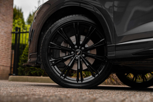 Audi Q3 Sportback 45 TFSI e S Edition 245 PK 3x S-Line SONOS ACC Camera 21'' ABT RSQ3