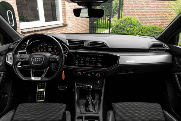 Audi Q3 Sportback 45 TFSI e S Edition 245 PK 3x S-Line SONOS ACC Camera 21'' ABT RSQ3