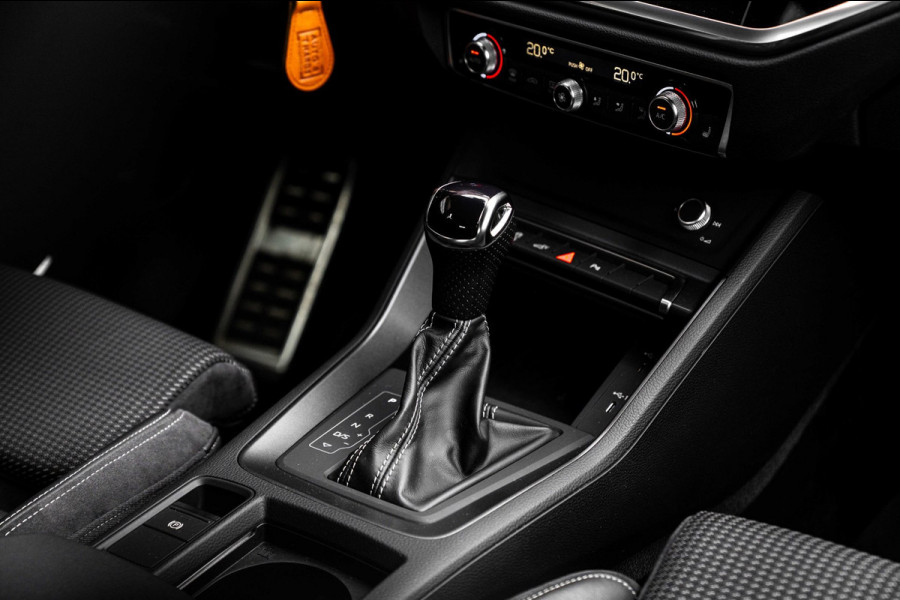Audi Q3 Sportback 45 TFSI e S Edition 245 PK 3x S-Line SONOS ACC Camera 21'' ABT RSQ3