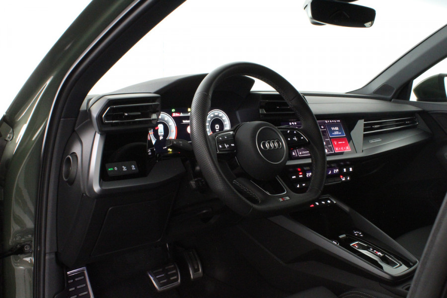 Audi A3 Limousine 30TFSI MHEV S line Sport Edition > District Green/Leer/Full S line/18inch/ACC...