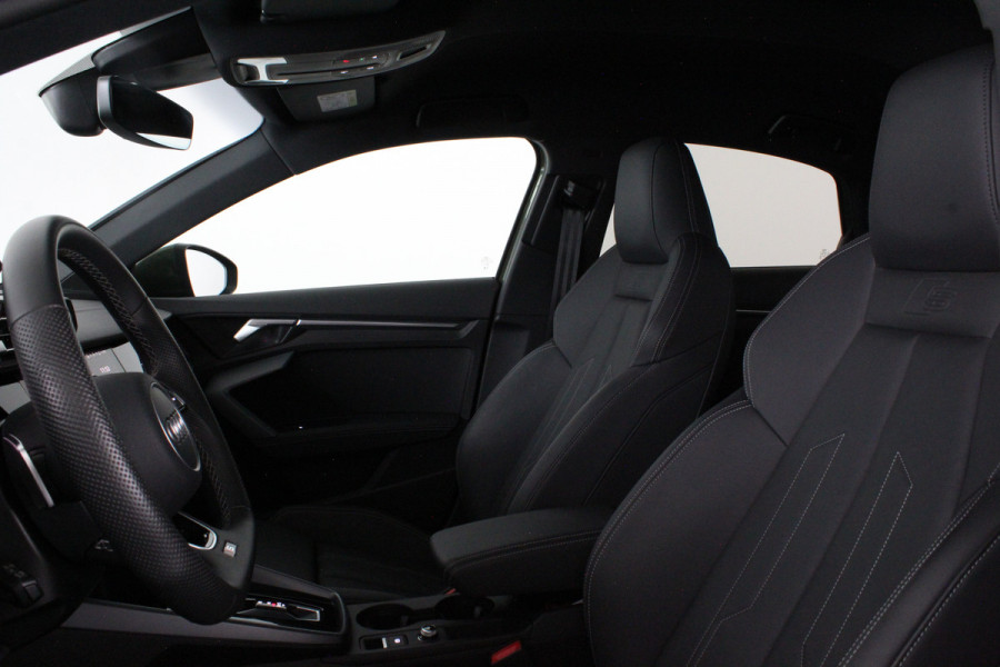 Audi A3 Limousine 30TFSI MHEV S line Sport Edition > District Green/Leer/Full S line/18inch/ACC...