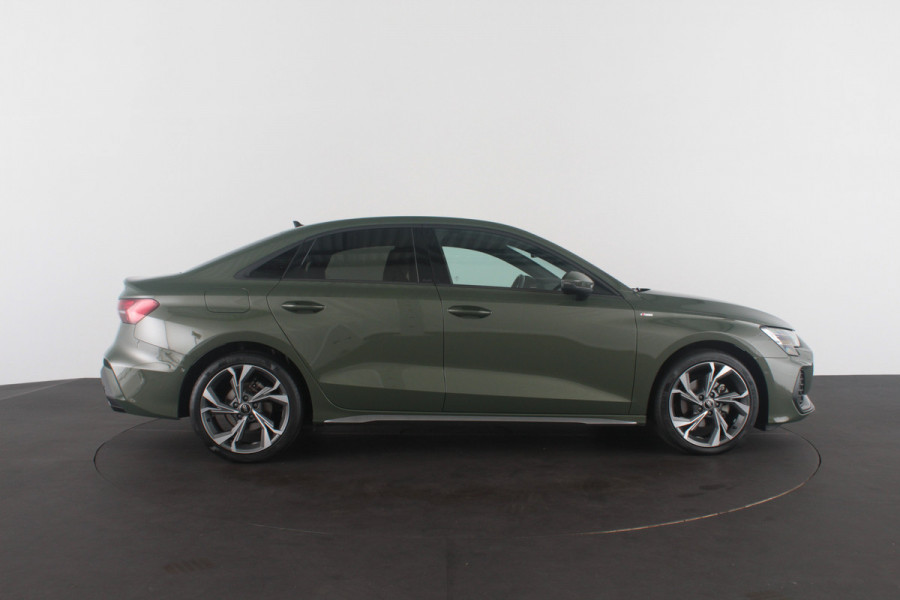 Audi A3 Limousine 30TFSI MHEV S line Sport Edition > District Green/Leer/Full S line/18inch/ACC...