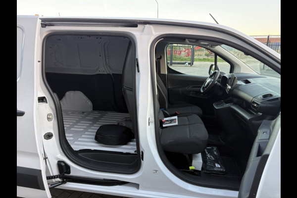 Toyota PROACE CITY Electric 50 kWh Long | 3-pers | Camera | Carplay