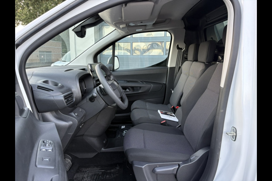 Toyota PROACE CITY Electric 50 kWh Long | 3-pers | Camera | Carplay