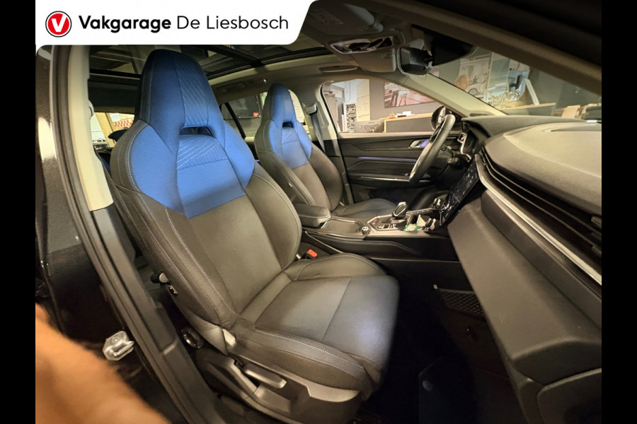 Lynk & Co 01 1.5 / pano / navi / camera / Infinity / memory / elec klep / Apple Android carplay