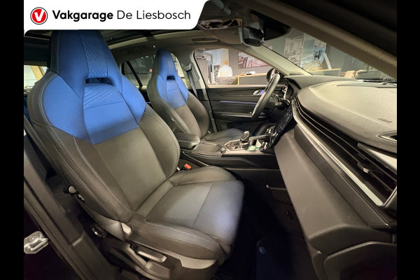 Lynk & Co 01 1.5 / pano / navi / camera / Infinity / memory / elec klep / Apple Android carplay