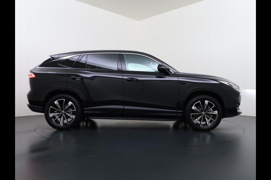 MG MG HS PHEV 1.5 Luxury VAN: € 39.900- VOOR: € 33.330,- UW HERFSTVOORDEEL: € 6.470| ,-PLUG-IN HYBRIDE | 272 PK | NIEUWE AUTO | >1.000 KM TOTAAL BEREIK | 1E REGISTRATIE 03-2026 | 360° CAMERA | ELEKTRISCHE ACHTERKLEP | 7 JAAR MG GARANTIE T/M 2033 | APPLE CARPLAY | ANDROID AUTO | STOELVERWARMING | FULL LED | ELEKTRISCHE STOELEN