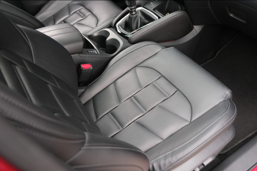 Nissan QASHQAI 1.3 DIG-T Tekna + |PANORAMADAK| Leder/Bose/19" LMV/AFN. Trekhaak
