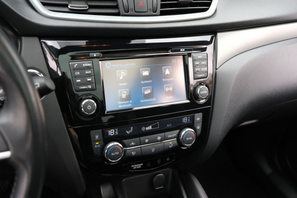 Nissan QASHQAI 1.3 DIG-T Tekna + |PANORAMADAK| Leder/Bose/19" LMV/AFN. Trekhaak