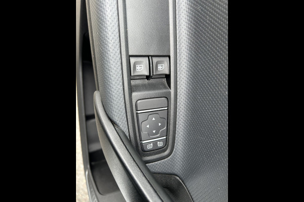 Mercedes-Benz Citan 110 CDI L1 PRO / 3 Zits / Automaat / MBUX / Camera / Carplay / Cruise control / Airco / LMV