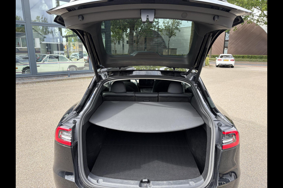 Tesla Model Y Performance AWD 75 kWh VAN 41.900:,- VOOR:39.877,- UW HERFSTVOORDEEL: 2.023,- | SOH 92% RIJKLAAR GELEVERD | TESLA FABRIEKSGARANTIE TOT 5-2027 OF 80.000 | TESLA GARANTIE ACCU + AANDRIJFLIJN T/M 05-2031/ 192.000KM|