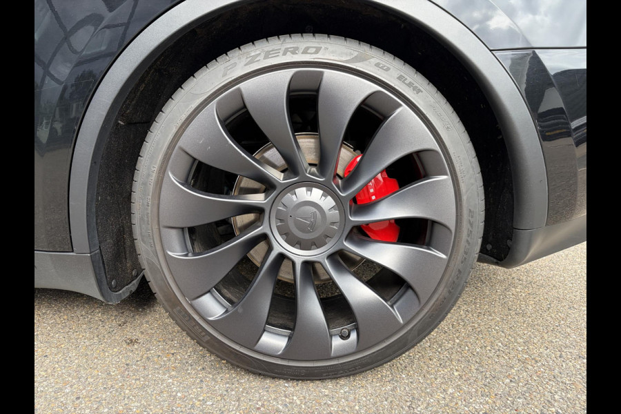 Tesla Model Y Performance AWD 75 kWh VAN 41.900:,- VOOR:39.877,- UW HERFSTVOORDEEL: 2.023,- | SOH 92% RIJKLAAR GELEVERD | TESLA FABRIEKSGARANTIE TOT 5-2027 OF 80.000 | TESLA GARANTIE ACCU + AANDRIJFLIJN T/M 05-2031/ 192.000KM|