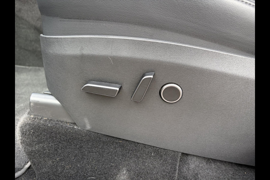 Tesla Model Y Performance AWD 75 kWh VAN 41.900:,- VOOR:39.877,- UW HERFSTVOORDEEL: 2.023,- | SOH 92% RIJKLAAR GELEVERD | TESLA FABRIEKSGARANTIE TOT 5-2027 OF 80.000 | TESLA GARANTIE ACCU + AANDRIJFLIJN T/M 05-2031/ 192.000KM|