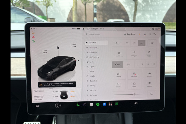 Tesla Model Y Performance AWD 75 kWh VAN 41.900:,- VOOR:39.877,- UW HERFSTVOORDEEL: 2.023,- | SOH 92% RIJKLAAR GELEVERD | TESLA FABRIEKSGARANTIE TOT 5-2027 OF 80.000 | TESLA GARANTIE ACCU + AANDRIJFLIJN T/M 05-2031/ 192.000KM|