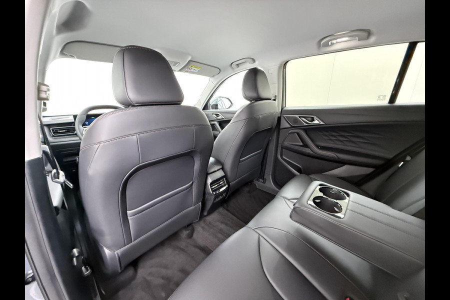 MG MG HS PHEV 1.5 Luxury VAN: € 39.900- VOOR: € 33.330,- UW HERFSTVOORDEEL: € 6.470| PLUG-IN HYBRIDE | 272 PK | NIEUWE AUTO | >1.000 KM TOTAAL BEREIK | 1E REGISTRATIE 03-2026 | 360° CAMERA | ELEKTRISCHE ACHTERKLEP | 7 JAAR MG GARANTIE T/M 2033 | APPLE CARPLAY | ANDROID AUTO | S