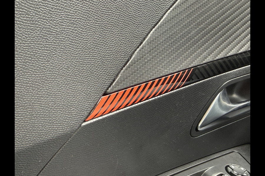 Peugeot 2008 1.2 PureTech Allure | Camera | Carplay | Stoelverwarming