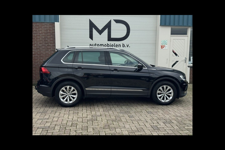 Volkswagen Tiguan 1.4 TSI ACT Business-Trekhaak-DealerOnderHouden-Leder-Carplay-Camera-Stoelverwarming-Climate-Cruise-NAP