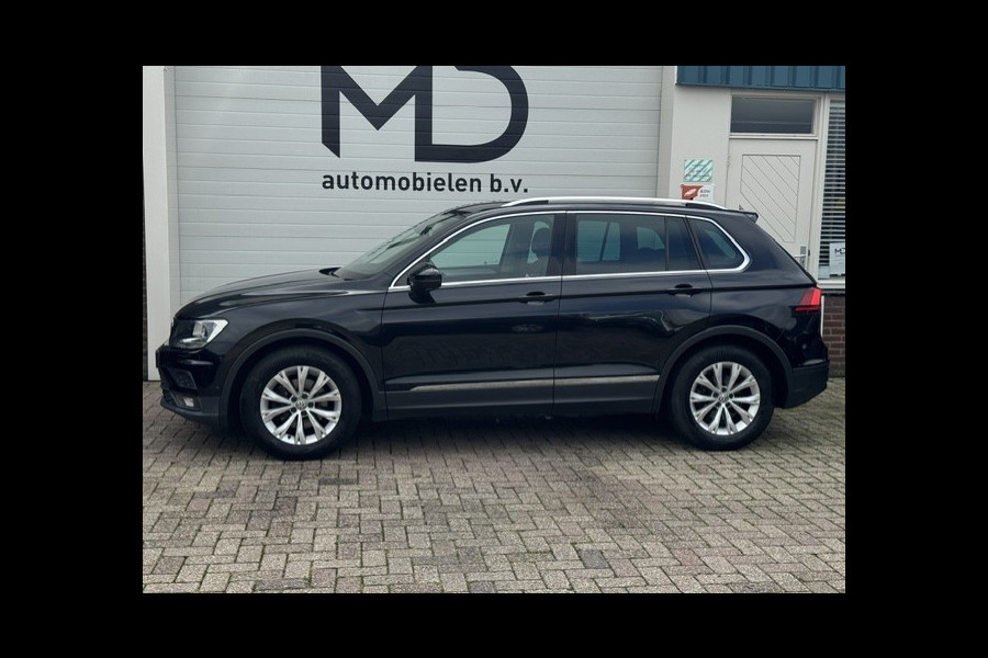 Volkswagen Tiguan 1.4 TSI ACT Business-Trekhaak-DealerOnderHouden-Leder-Carplay-Camera-Stoelverwarming-Climate-Cruise-NAP