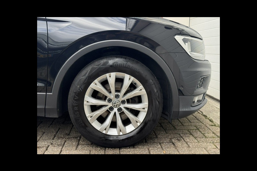 Volkswagen Tiguan 1.4 TSI ACT Business-Trekhaak-DealerOnderHouden-Leder-Carplay-Camera-Stoelverwarming-Climate-Cruise-NAP