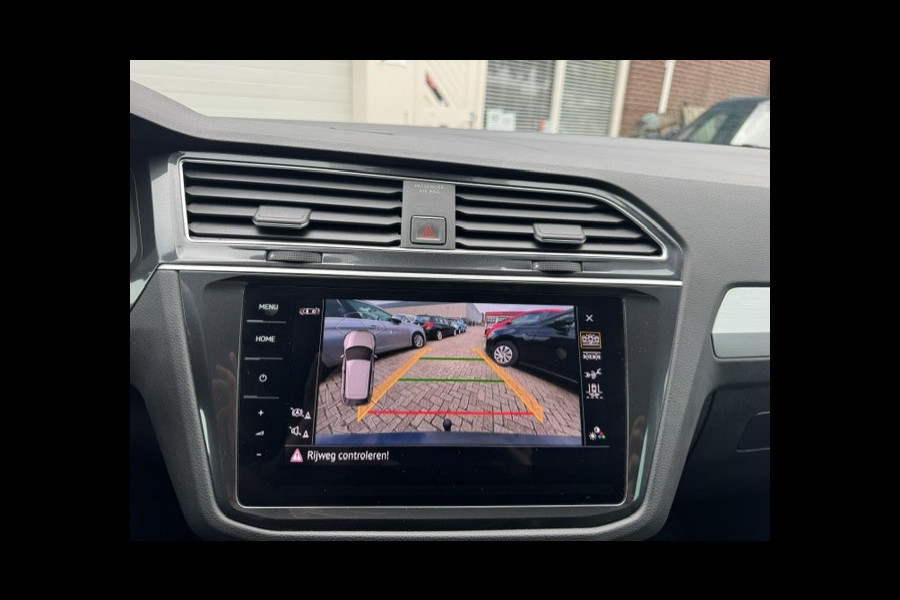Volkswagen Tiguan 1.4 TSI ACT Business-Trekhaak-DealerOnderHouden-Leder-Carplay-Camera-Stoelverwarming-Climate-Cruise-NAP