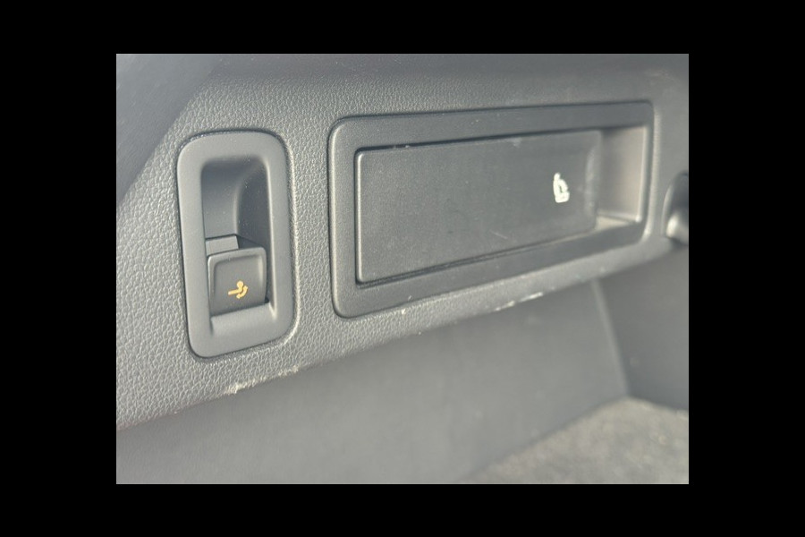 Volkswagen Tiguan 1.4 TSI ACT Business-Trekhaak-DealerOnderHouden-Leder-Carplay-Camera-Stoelverwarming-Climate-Cruise-NAP