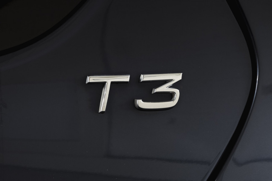 Volvo V40 Cross Country 1.5 T3 150 PK Polar+ Luxury - Automaat Orig. NL | Panodak | Adapt. Cruise | Harman/Kardon | Stoelverw. | Standkachel | PDC | Camera | NAV | ECC | Afn.Trekhaak | LM 17" |