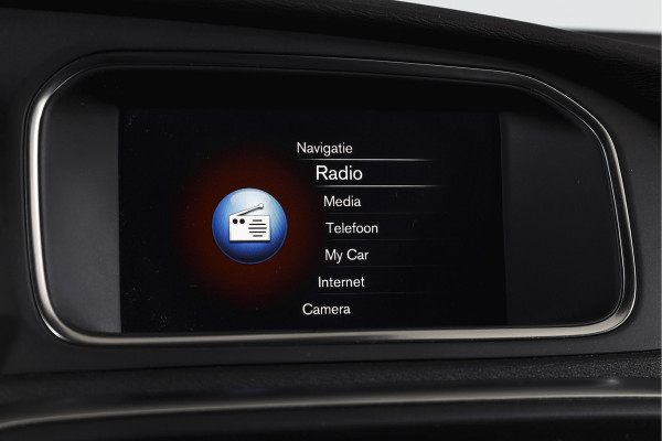 Volvo V40 Cross Country 1.5 T3 150 PK Polar+ Luxury - Automaat Orig. NL | Panodak | Adapt. Cruise | Harman/Kardon | Stoelverw. | Standkachel | PDC | Camera | NAV | ECC | Afn.Trekhaak | LM 17" |