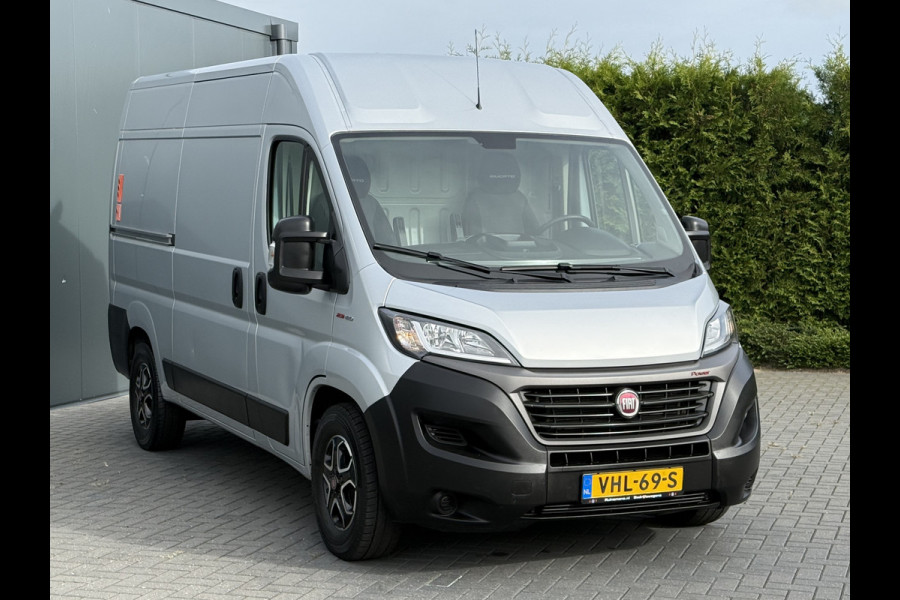 Fiat Ducato 2.3 MultiJet 161 PK AUTOMAAT / L2H2 / DHOLLANDIA LAADKLEP / AFNEEMBARE 3 TONS TREKHAAK / CAMERA / CRUISE / ECC