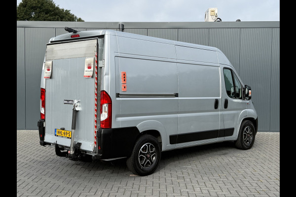 Fiat Ducato 2.3 MultiJet 161 PK AUTOMAAT / L2H2 / DHOLLANDIA LAADKLEP / AFNEEMBARE 3 TONS TREKHAAK / CAMERA / CRUISE / ECC