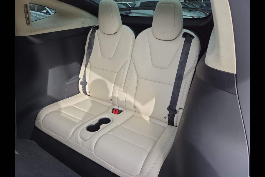 Tesla Model X 75D Base 7p.