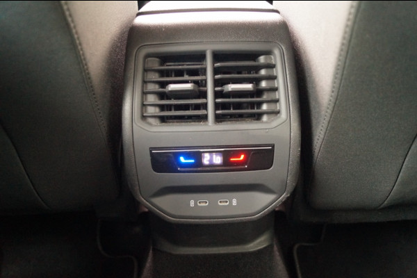 Seat Leon ST 1.0 TSI 110pk Style Business Intense -LED-ECC-CAM-