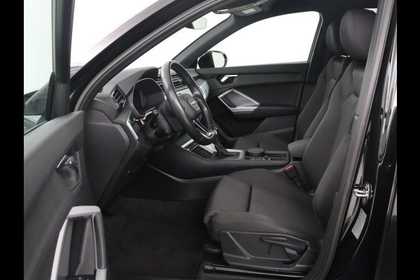 Audi Q3 35 TFSI S Line Pro Line S | Cruise control | Trekhaak | Stoelverwarming | Climate Control | Park assist | Navigatie | Bluetooth | Full LED | Elektrische achterklep