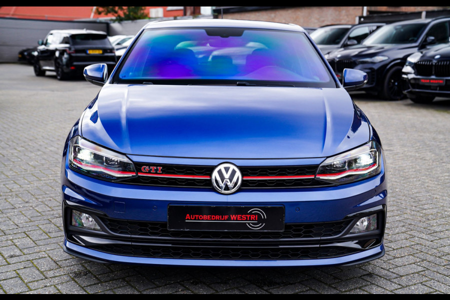 Volkswagen Polo 2.0 TSI GTI | LED | Stoelverwarming | Achteruitrijcamera | Apple Carplay | Climatronic | 200PK | NAP