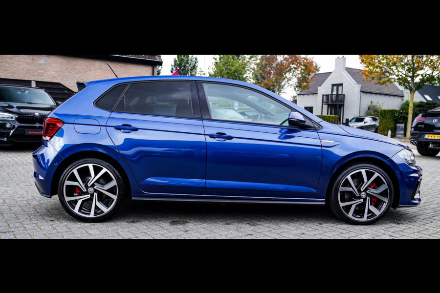 Volkswagen Polo 2.0 TSI GTI | LED | Stoelverwarming | Achteruitrijcamera | Apple Carplay | Climatronic | 200PK | NAP