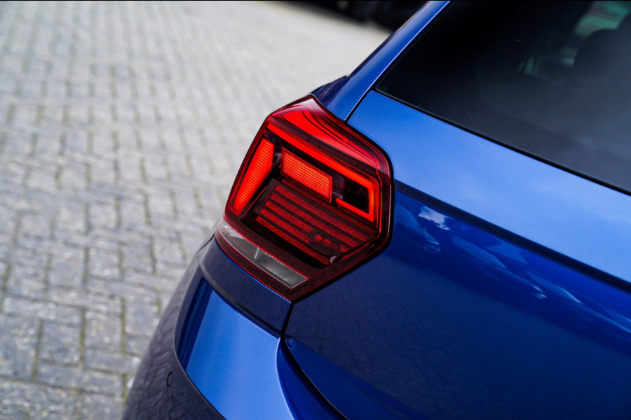 Volkswagen Polo 2.0 TSI GTI | LED | Stoelverwarming | Achteruitrijcamera | Apple Carplay | Climatronic | 200PK | NAP