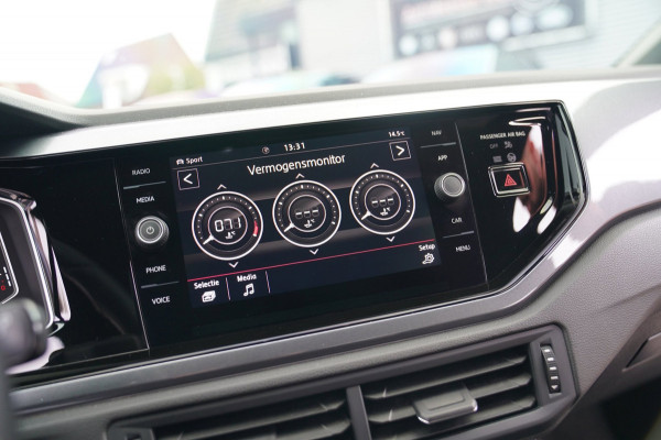 Volkswagen Polo 2.0 TSI GTI | LED | Stoelverwarming | Achteruitrijcamera | Apple Carplay | Climatronic | 200PK | NAP