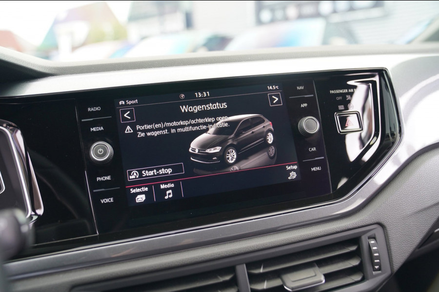 Volkswagen Polo 2.0 TSI GTI | LED | Stoelverwarming | Achteruitrijcamera | Apple Carplay | Climatronic | 200PK | NAP