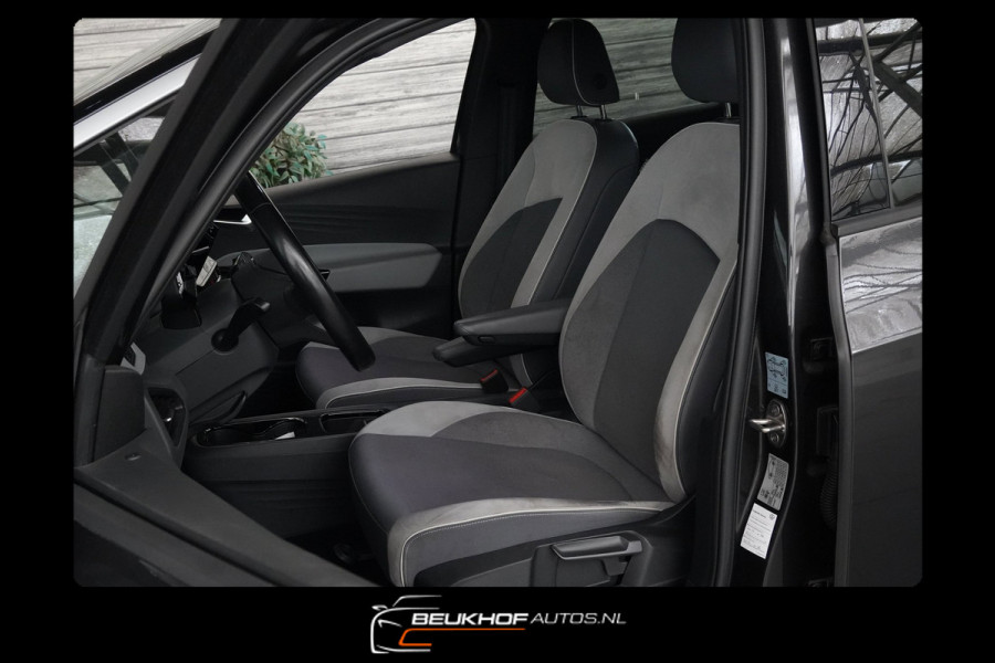 Volkswagen ID.3 First Plus 58 kWh Cam Adapt Cruise Soh 92.4%