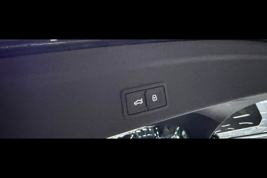 Audi Q3 Sportback 45 TFSI e 3X S-LINE 20" NAVI/V-COCKPIT/SFEERVERL/CARPLAY/ADAPT-CRUISE/DAB/CAM///