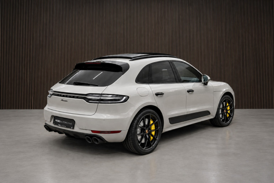Porsche Macan 2.0 | Panoramadak | Sportchrono | Memory Seats | Elektrische Stoelen 18 Weg Verstelbaar | Apple Carplay | PDLS LED | Luchtvering | Camera | Leer | Navigatie | Dodehoekdetectie | Cruise Control |