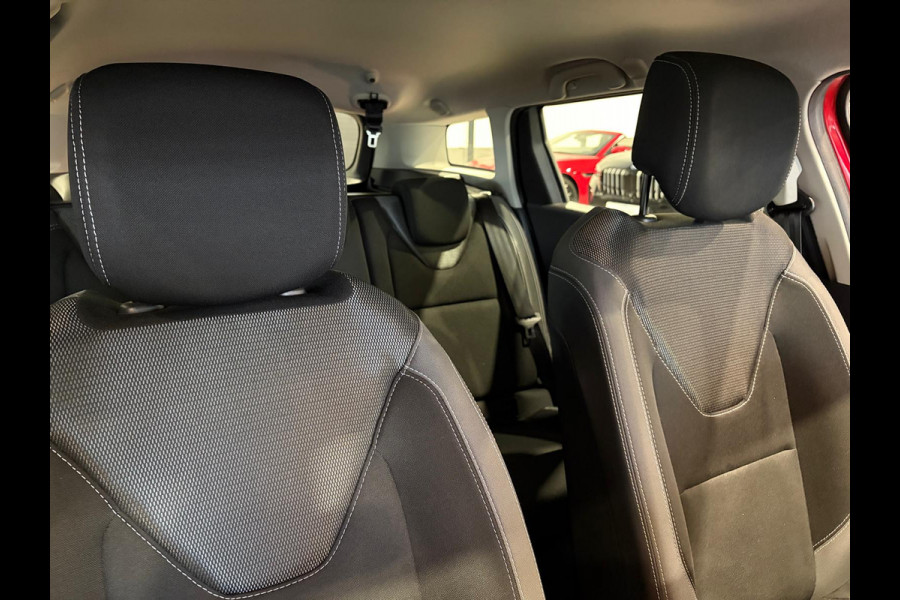 Renault Clio Estate 0.9 TCe Intens Weinig KM | Trekhaak | Navigatie | Airco